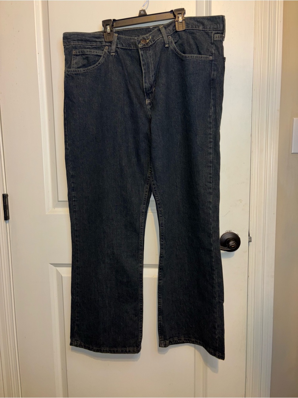Magellan Outdoors Men's Wide Leg Black Jeans 38x30